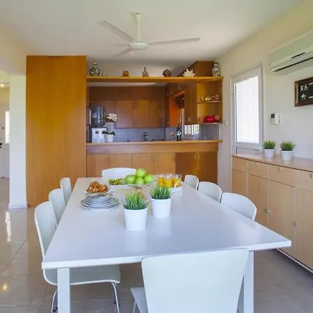Villa At Last You Can Rent The Perfect Luxury With Panoramic Sea Views, Protaras 1523 Paralimni