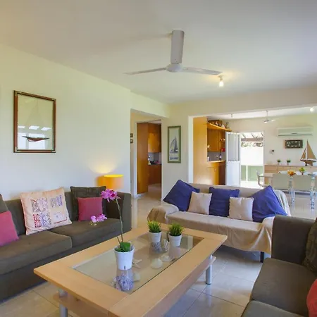 At Last You Can Rent The Perfect Luxury With Panoramic Sea Views, Protaras 1523 Paralimni