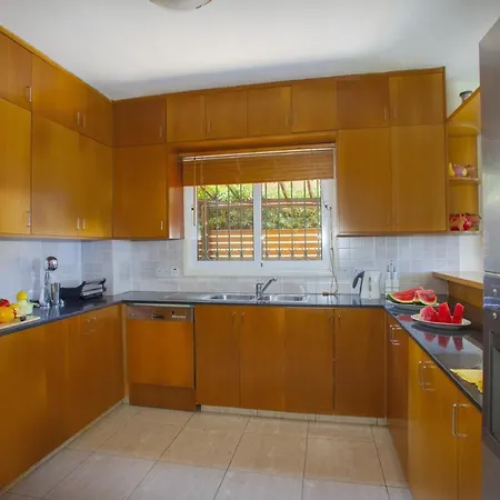 At Last You Can Rent The Perfect Luxury With Panoramic Sea Views, Protaras 1523 Paralimni